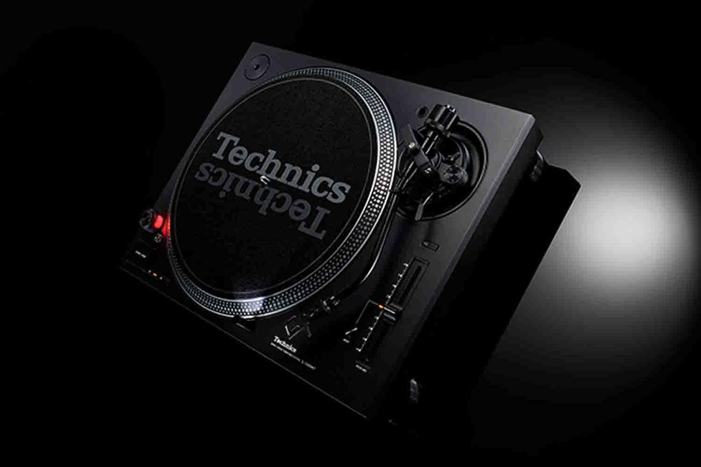 Technics SL-1200MK7 Direct Drive DJ Turntable