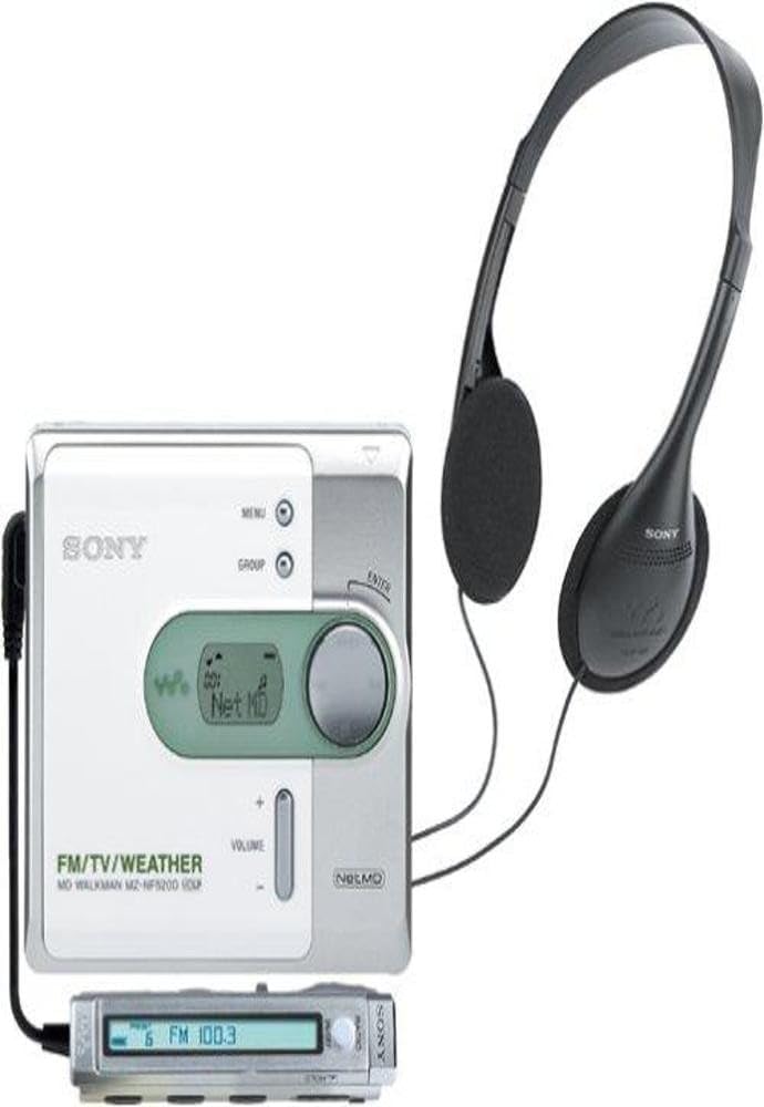Sony MZ-NF520D Net MD Walkman (White) — main product image