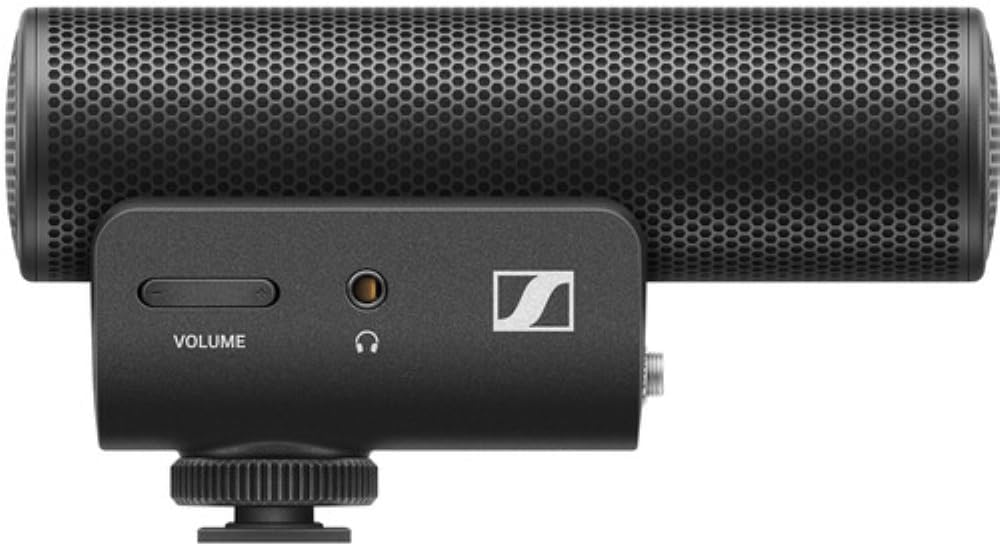 Sennheiser MKE 400 2nd Gen Shotgun Microphone Bundle