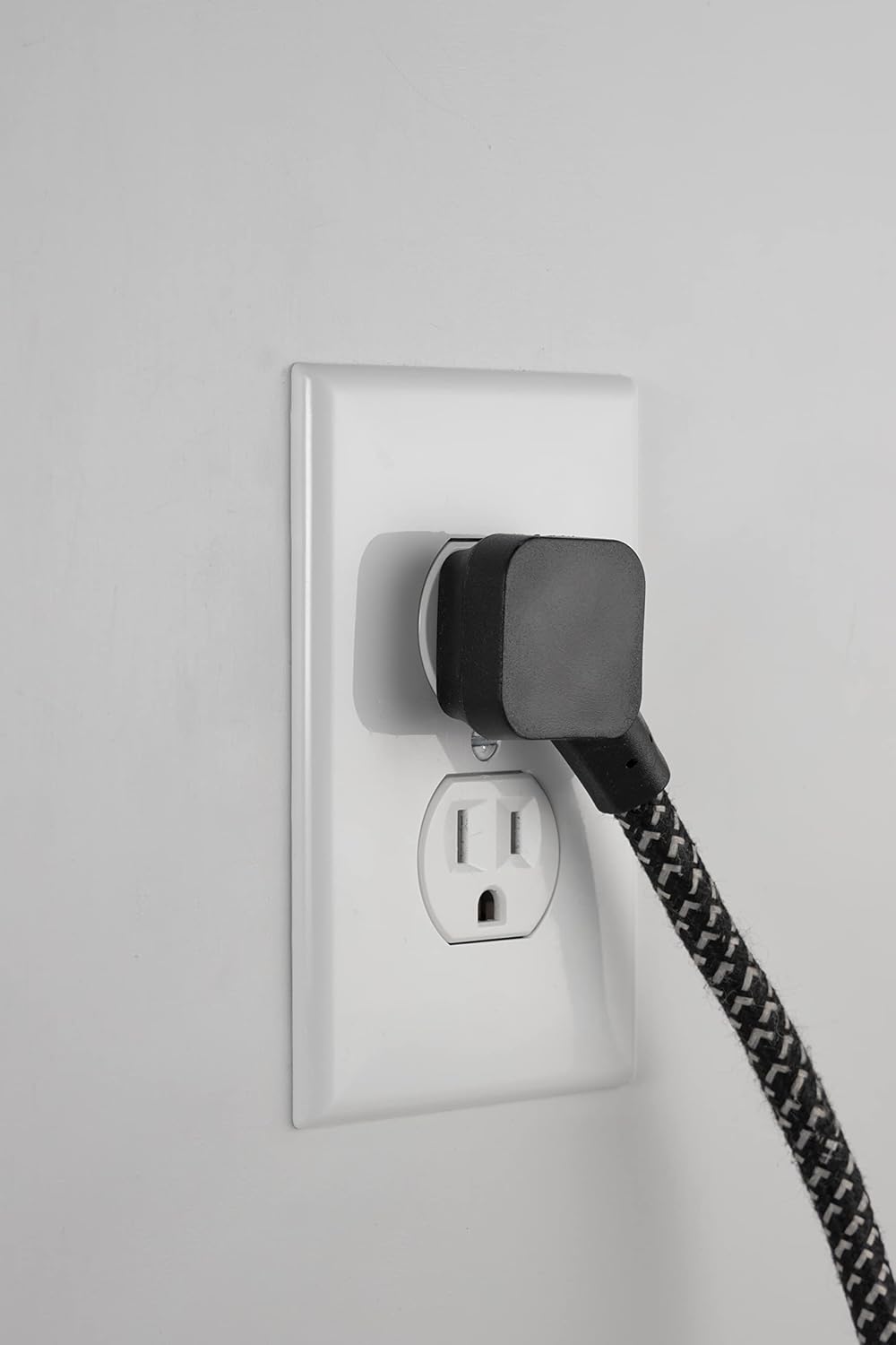 Philips SPP9068BF/37 6-Outlet Wi-Fi Surge Protector
