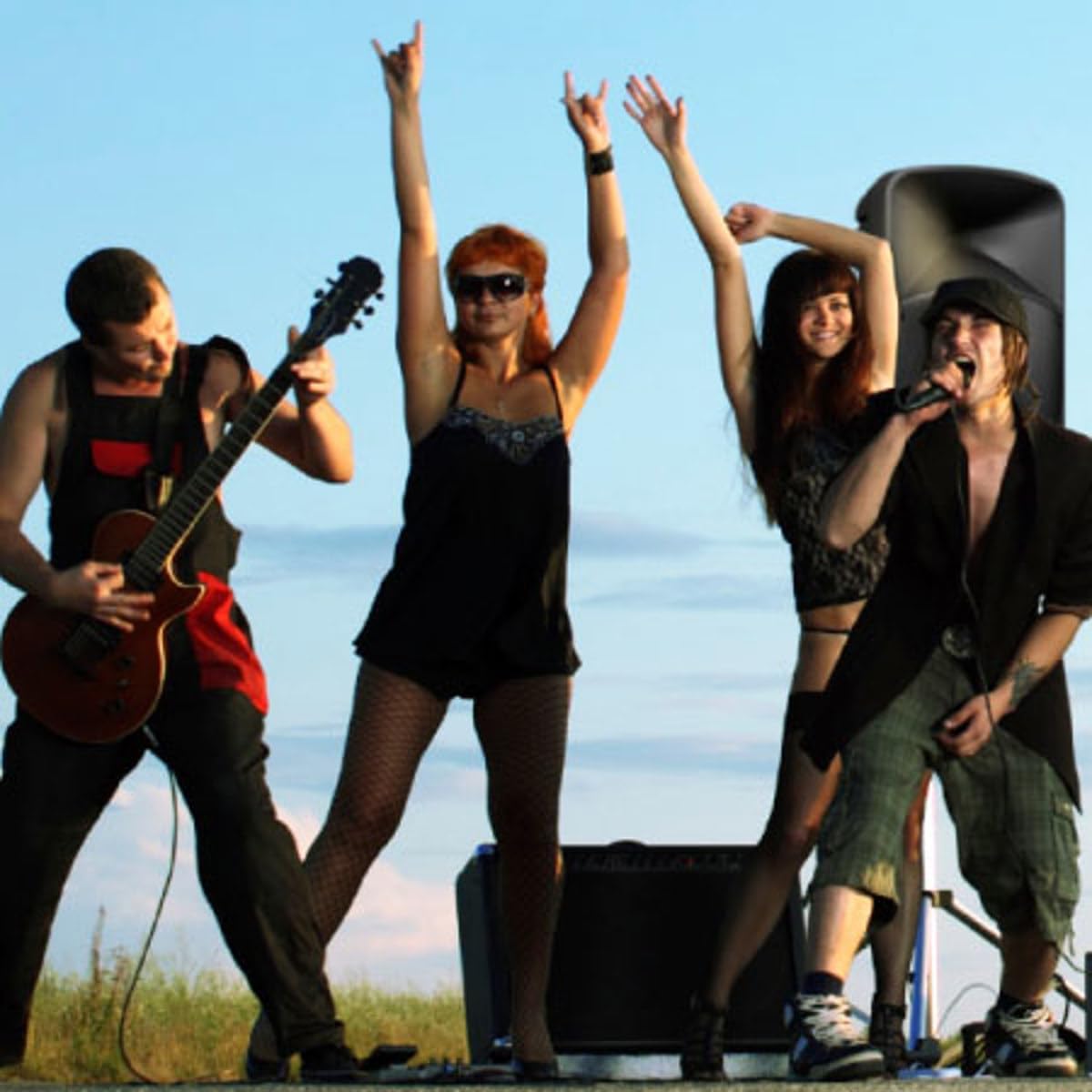 Behringer B112D Eurolive 1000W Powered Speaker