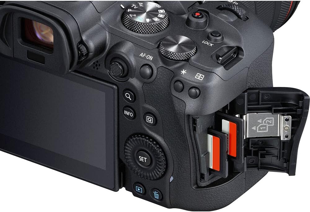 Canon EOS R6 24-105mm Lens Bundle (Renewed)
