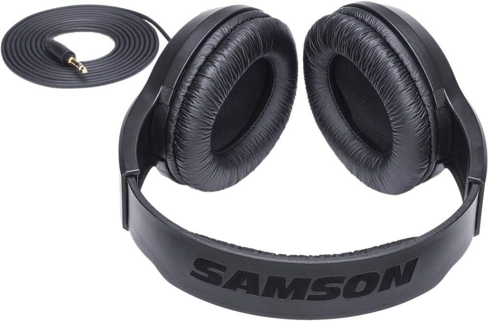 Zoom P4 K12 PodTrak Portable Podcast Recorder Bundle