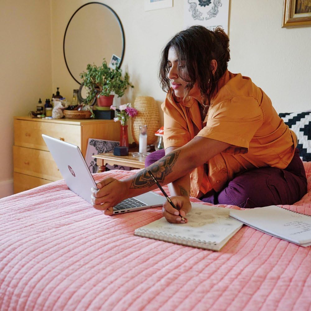 HP Laptop Ryzen 5, 16GB DDR5, 512GB SSD, 15.6" FHD