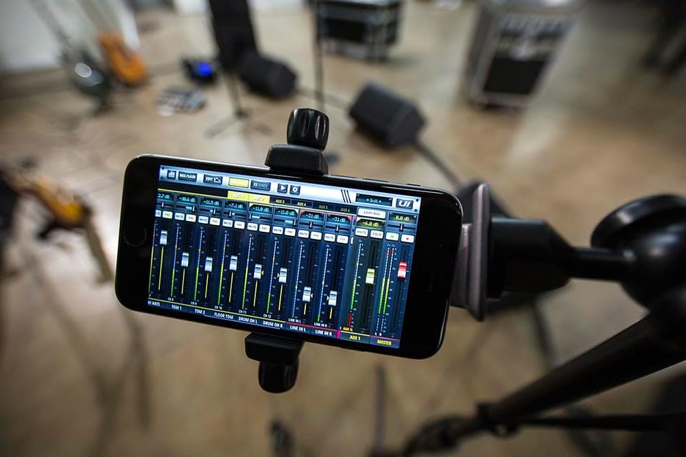 Soundcraft Ui16 16-Input Remote Controlled Digital Mixer