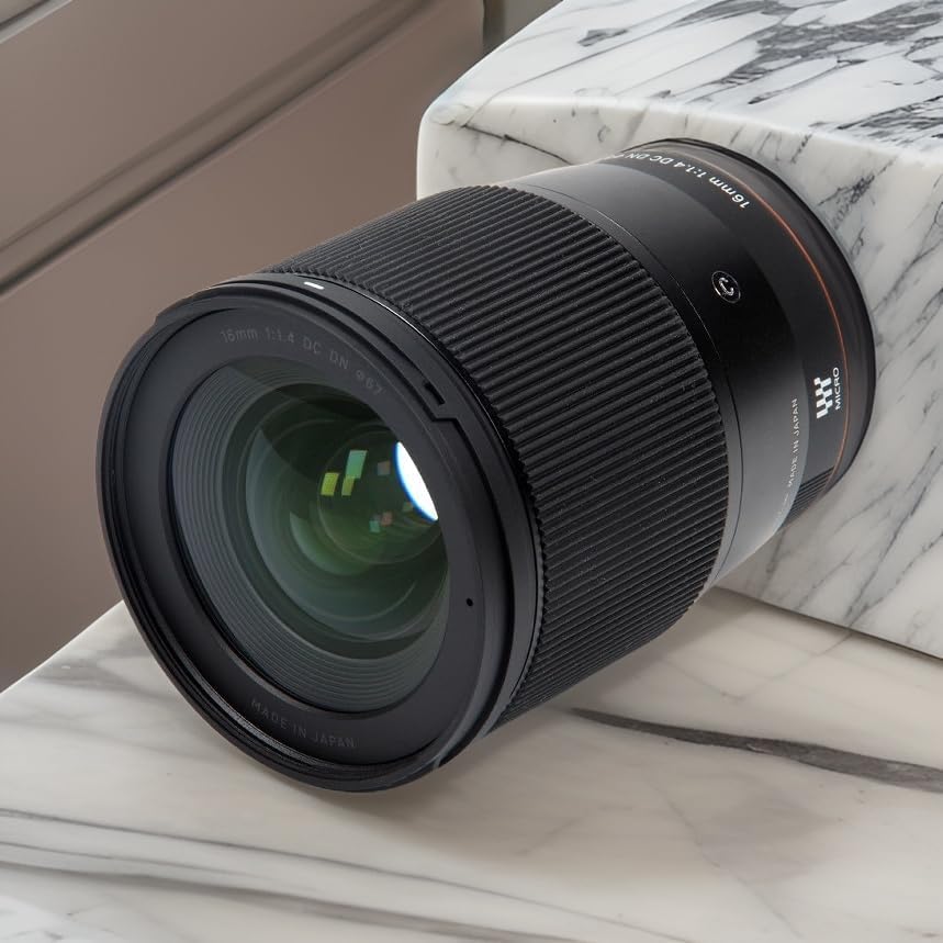 Sigma 402965_K2 16mm f/1.4 Sony E Lens Bundle