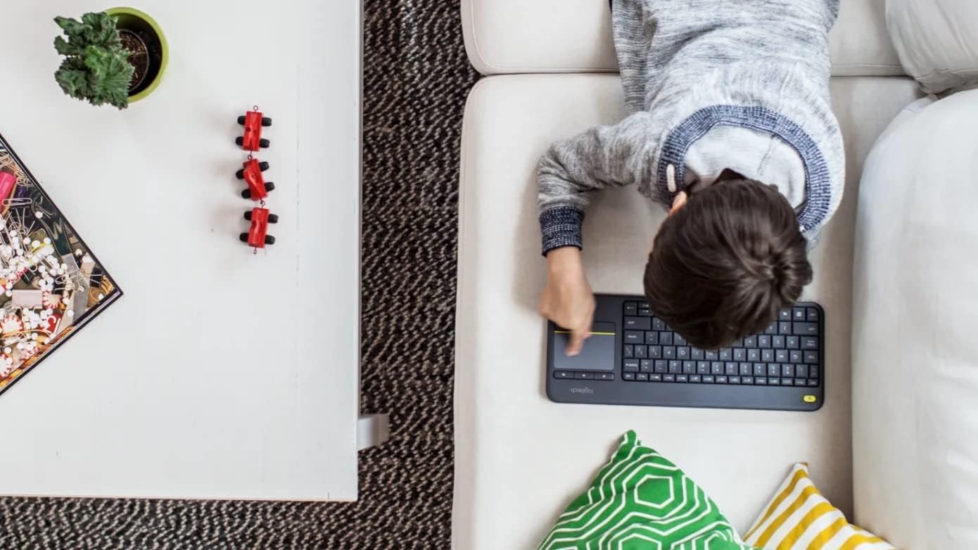 Logitech K400 Plus Wireless Touch Keyboard Renewed
