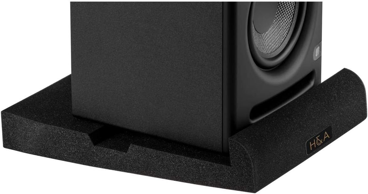 Yamaha HS5 Studio Monitor Bundle Black 2-Way 70W