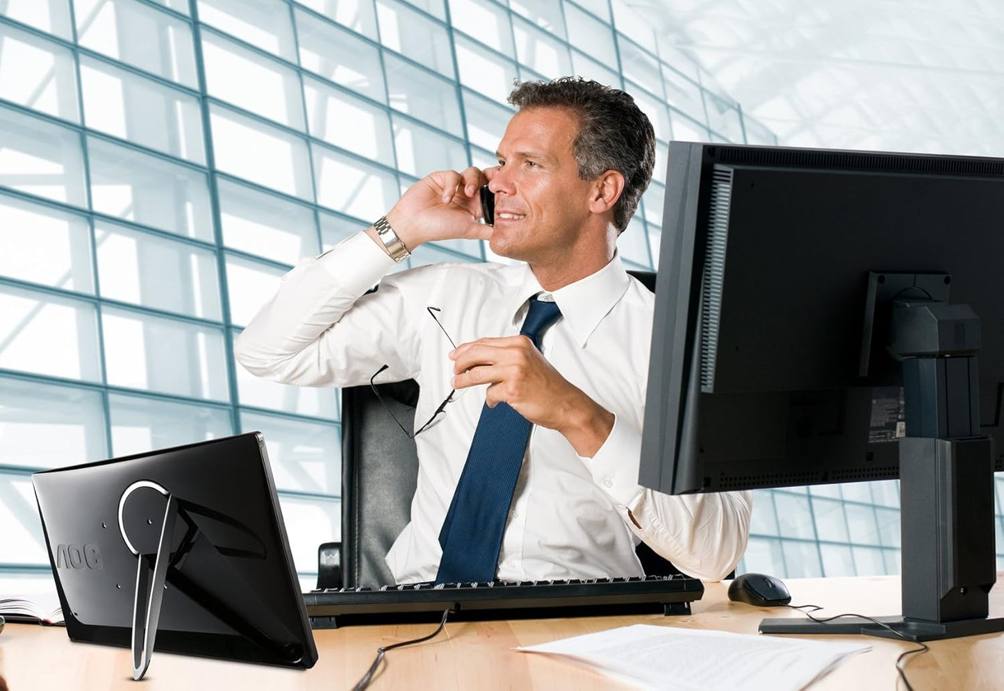 AOC E1659FWU-R 16-Inch USB Portable Monitor (Renewed)