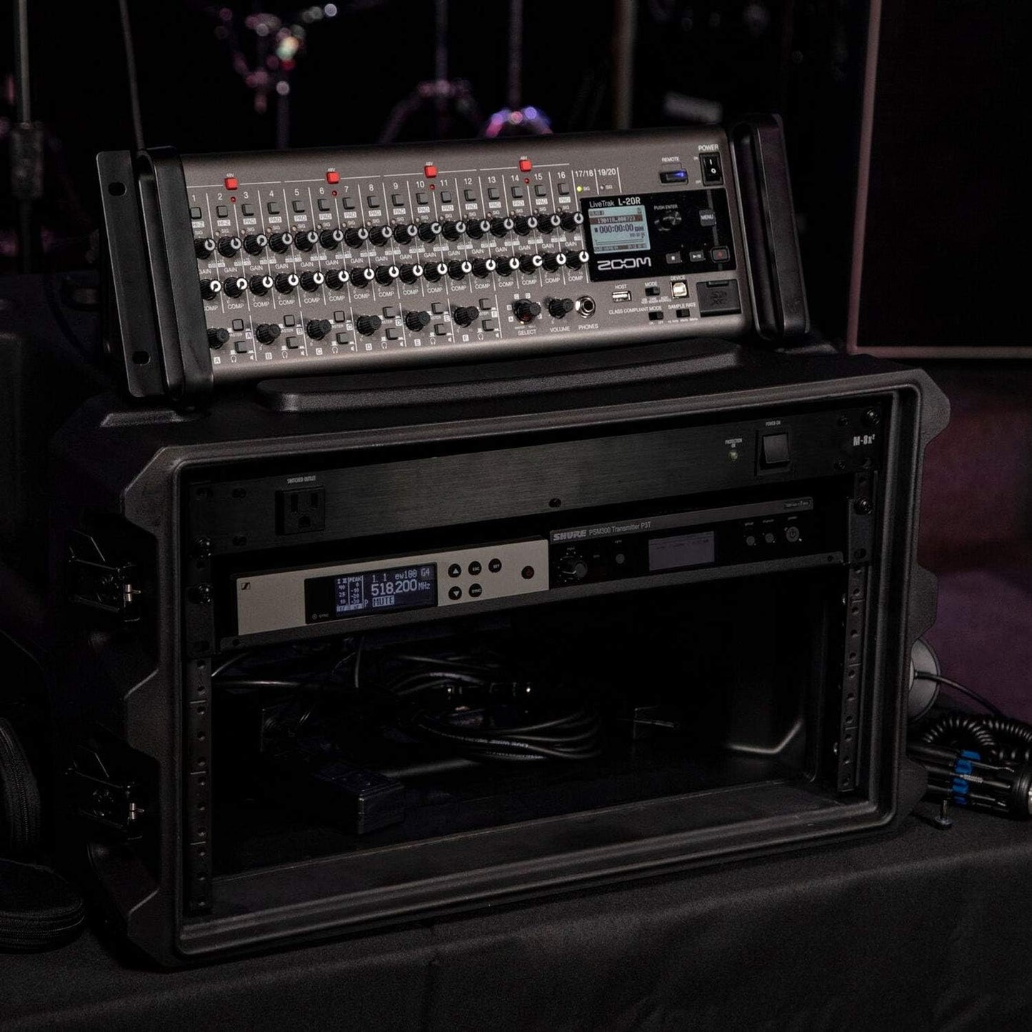 Zoom LiveTrak L-20R Digital Mixing Console