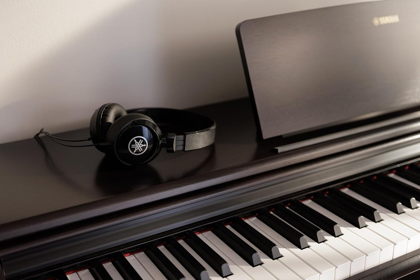 Yamaha YDP145R Arius Digital Piano, Rosewood, Weighted Keys