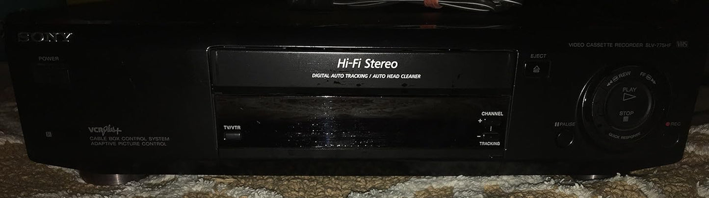 Sony SLV-775HF VCR Player with AV Cables