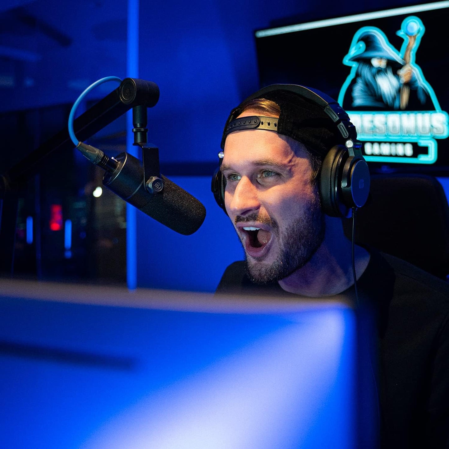 PreSonus PD-70 Dynamic Microphone for Broadcast/Podcast