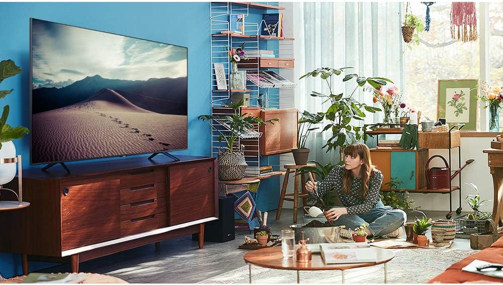 Samsung UN85TU8000 85" 4K UHD Smart TV Bundle