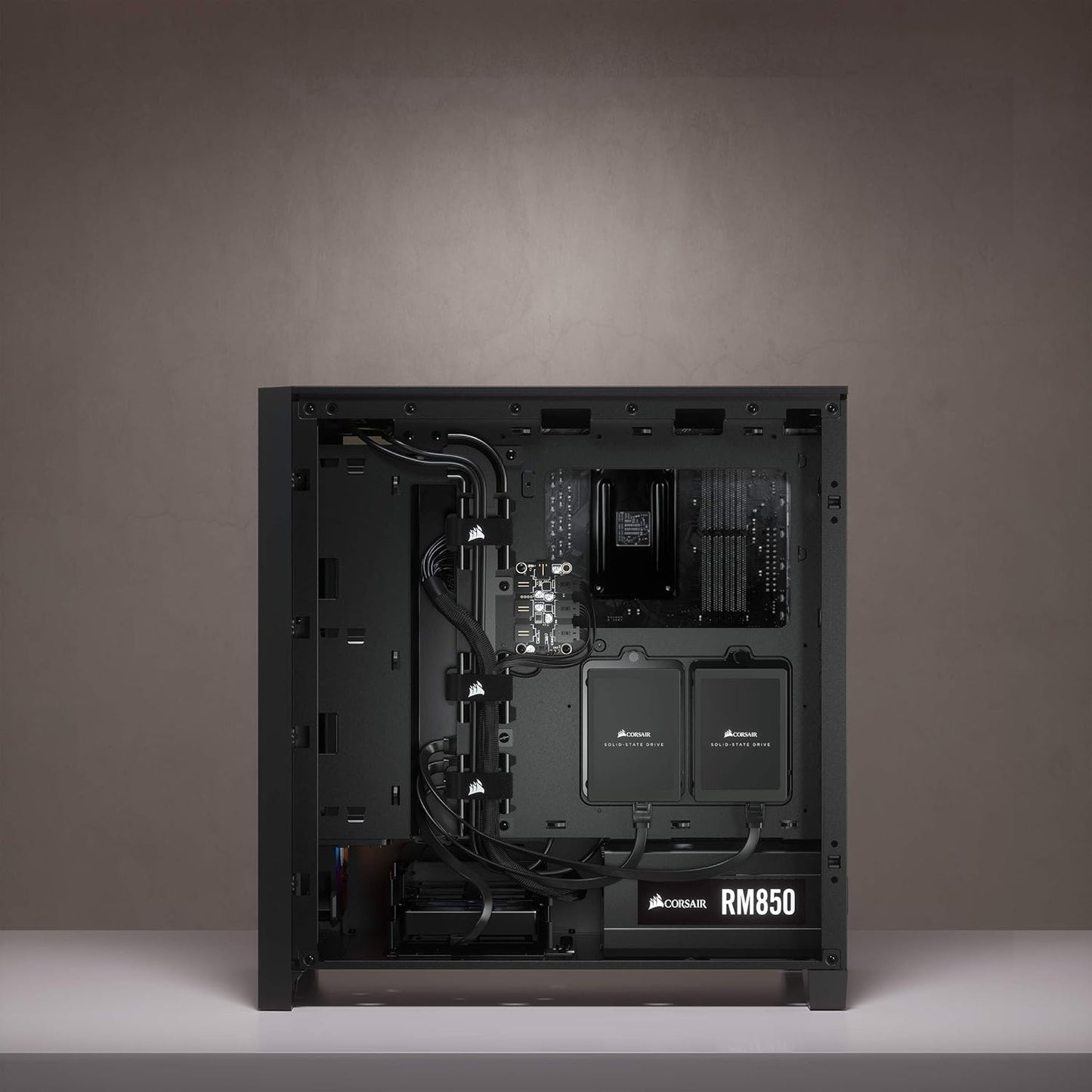 Corsair CC-9011204-WW iCUE 4000X RGB Tempered Glass Case