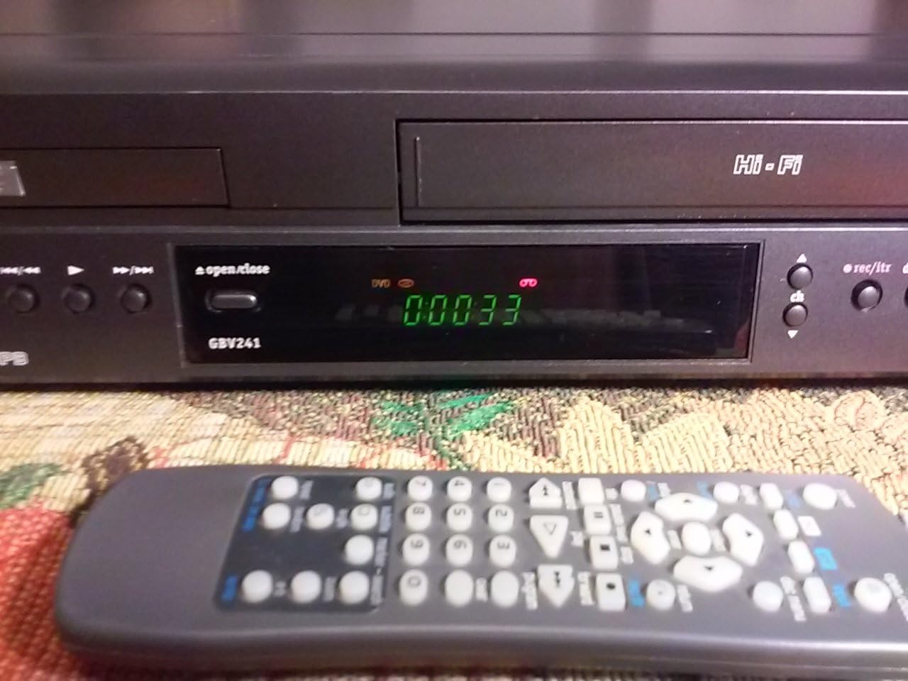 LG GBV241 Goldstar DVD/VCR Combo Player