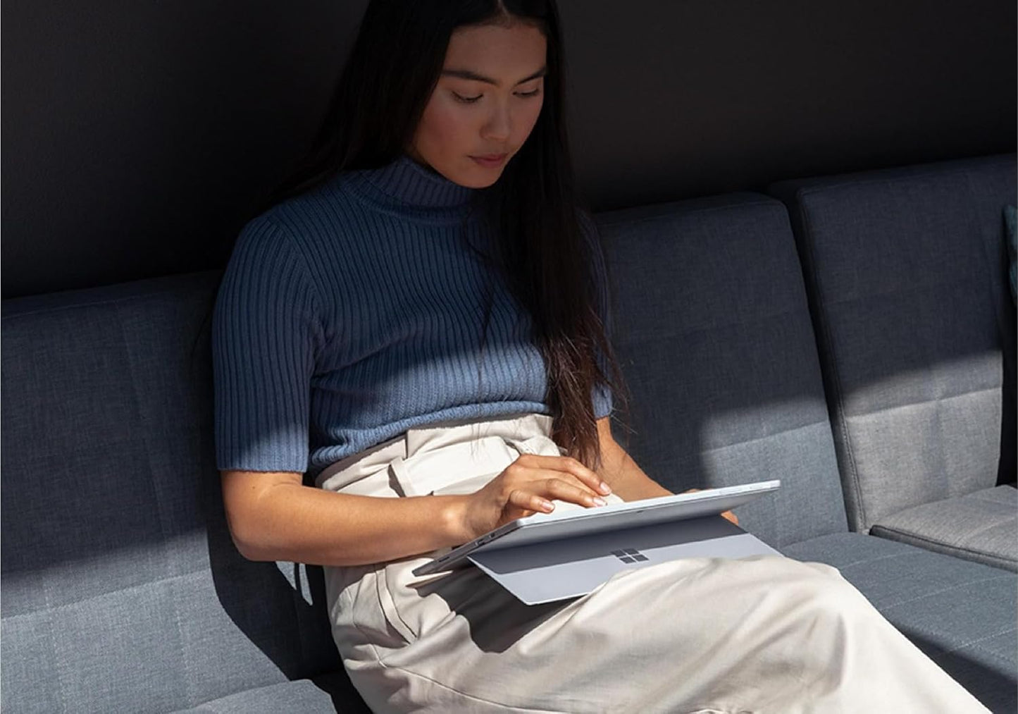 Microsoft Surface Pro 6: 12.3" Touch, i5, 8GB, 256GB SSD, Win 10 Pro (Renewed)