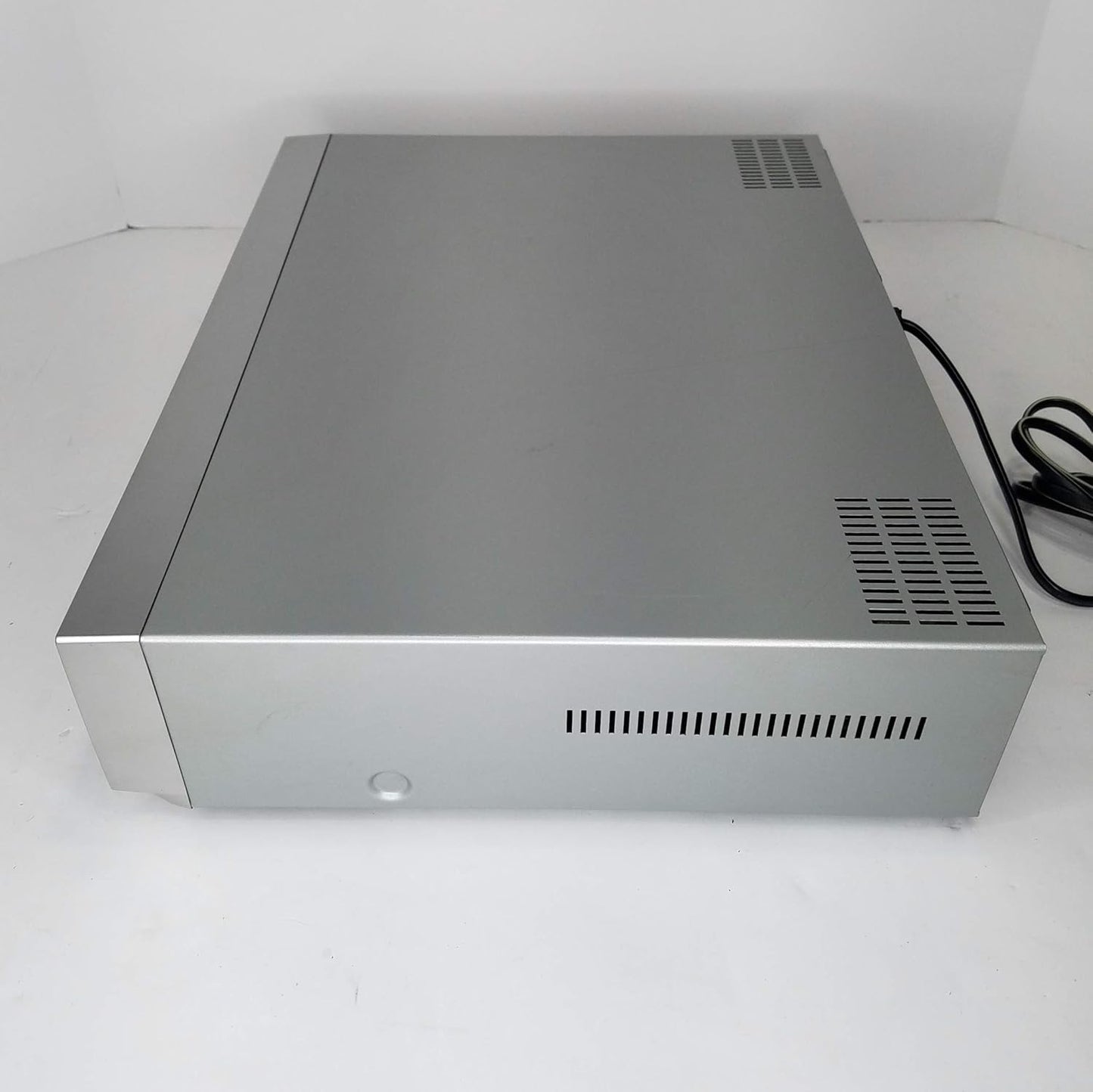 Sony SLV-D100 DVD/VCR Combo Player