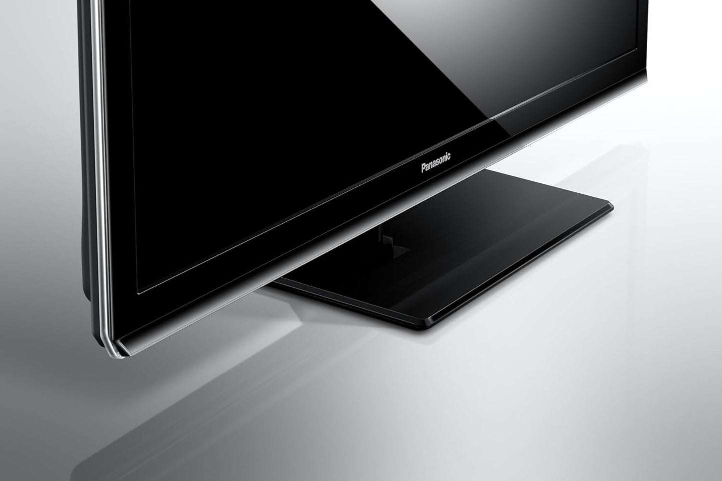 Panasonic TC-P42XT50 42-Inch 720p HD 3D Plasma TV