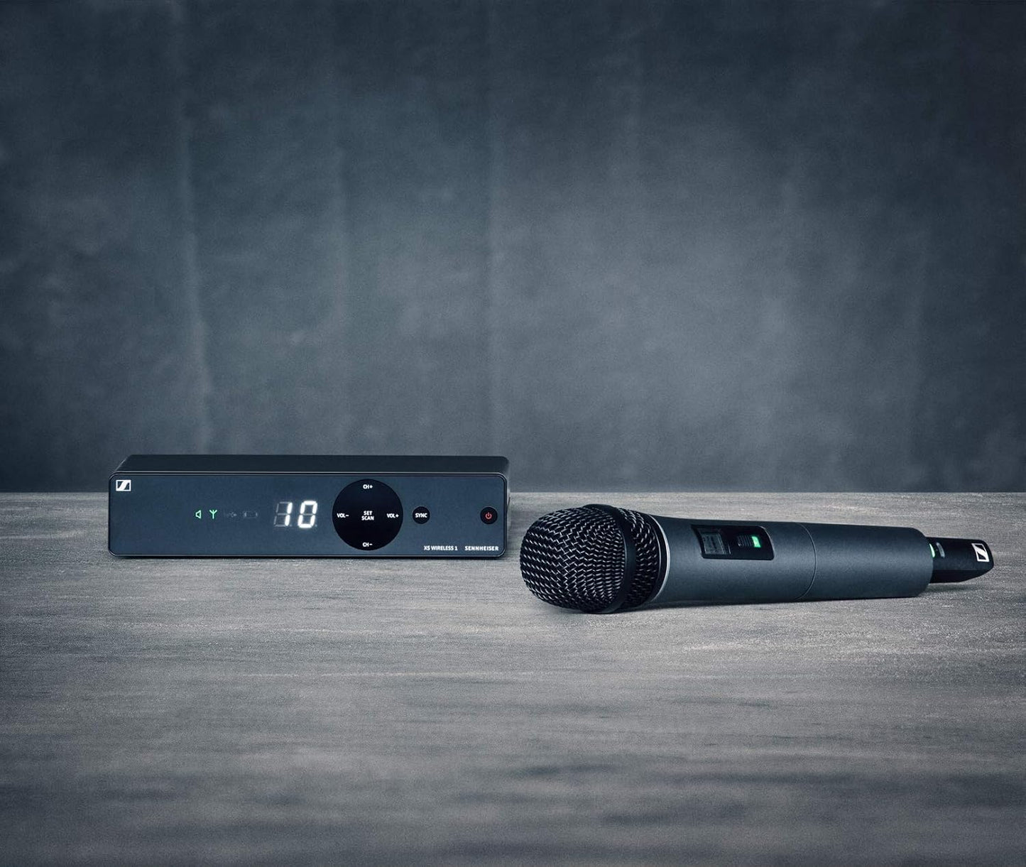 Sennheiser 507108 XSW 1-825-A Wireless Vocal Microphone