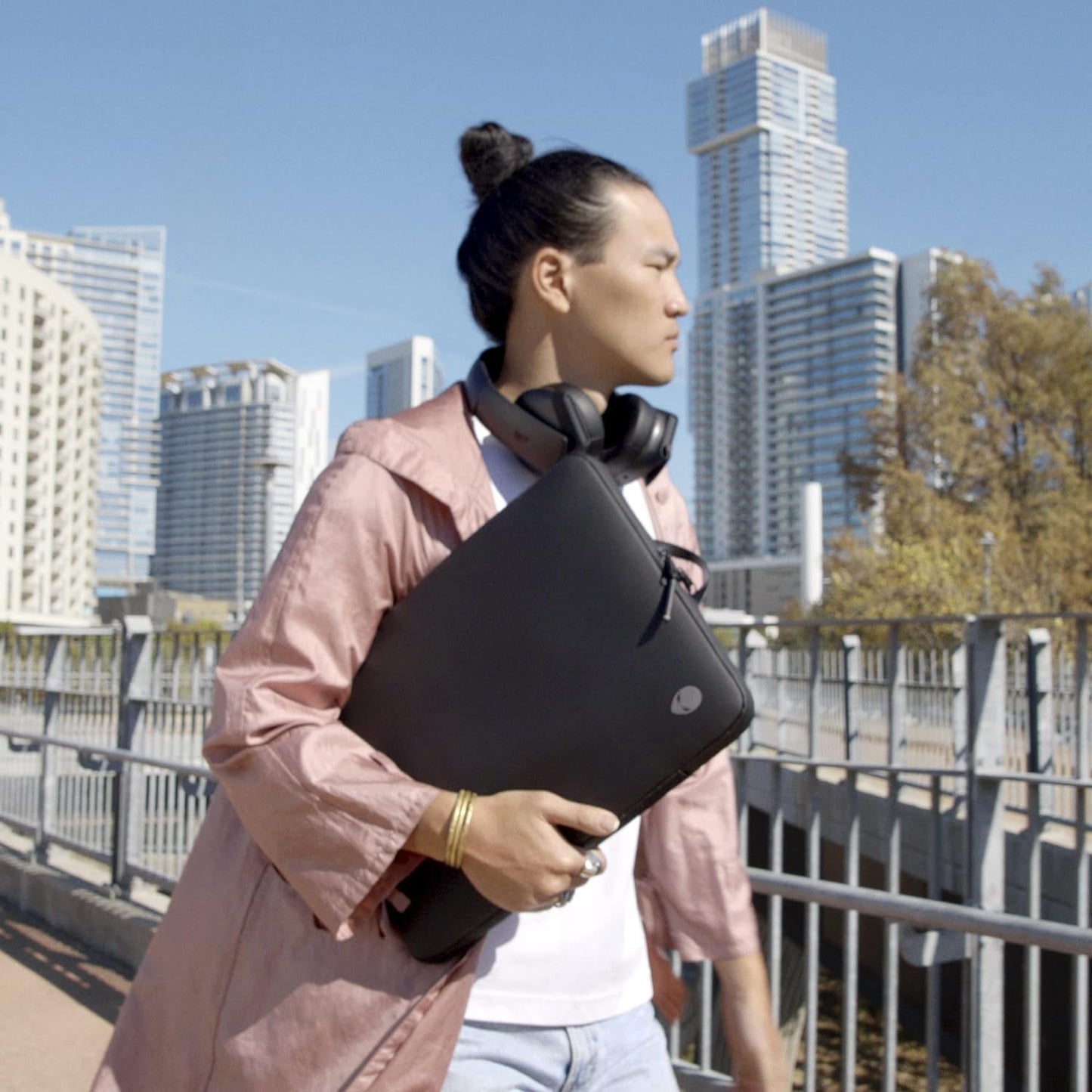 Alienware AW1723V Horizon 17-Inch Laptop Sleeve