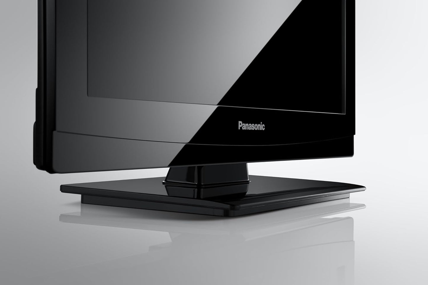 Panasonic TC-L19C30 19-Inch 720p LED HDTV