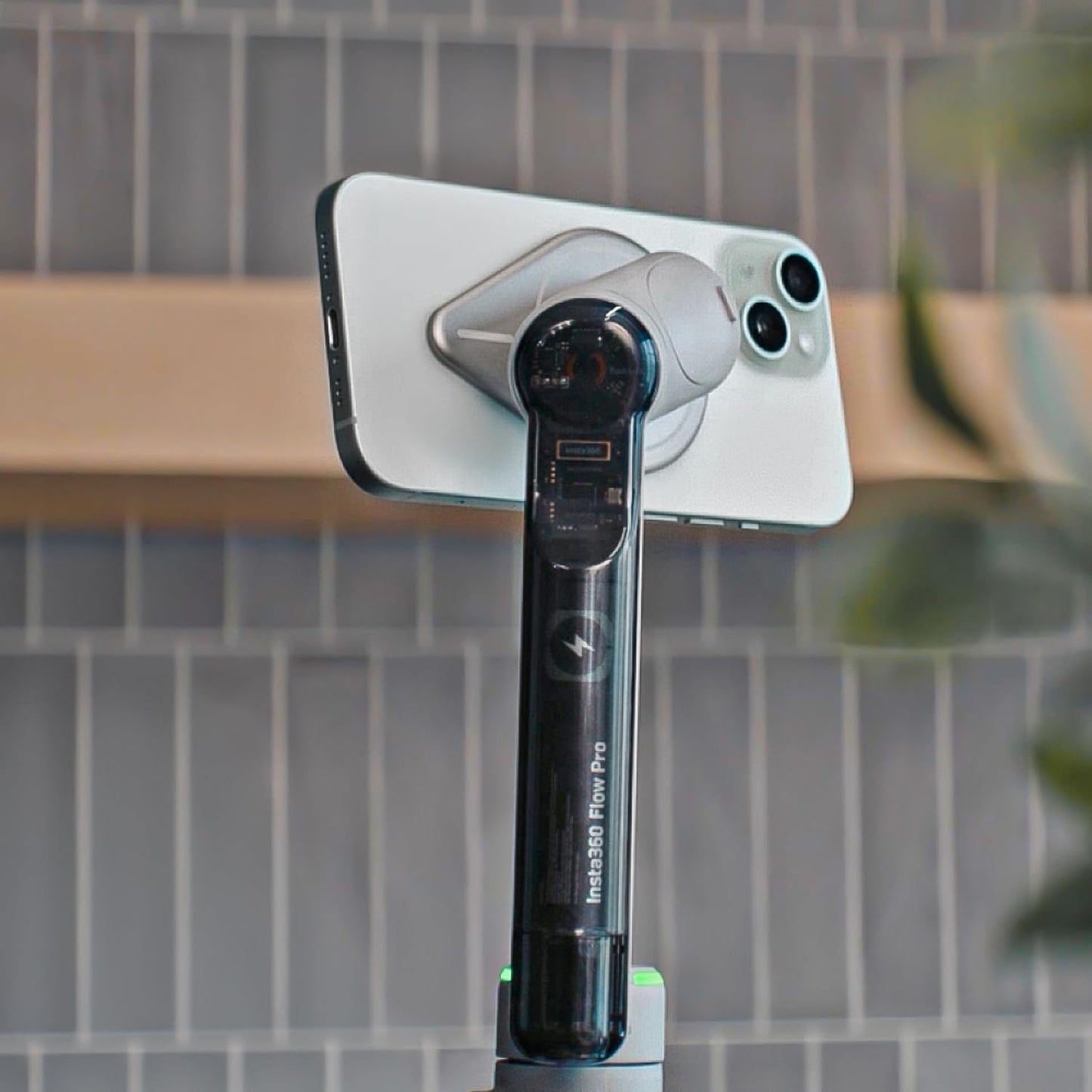 Insta360 CINSBBBF Flow/Flow Pro Magnetic Phone Mount