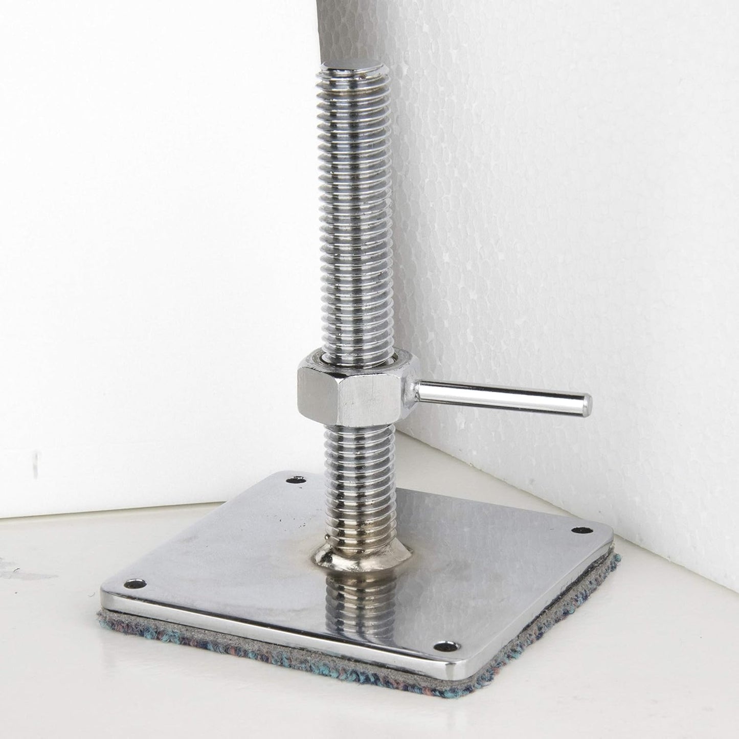 Kupo KG701812 Wall Spreader Set 1-1/2in Pipe