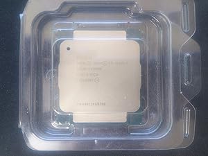 Intel CM8064401439416 Xeon E5-2690V3 Server Processor — main product image