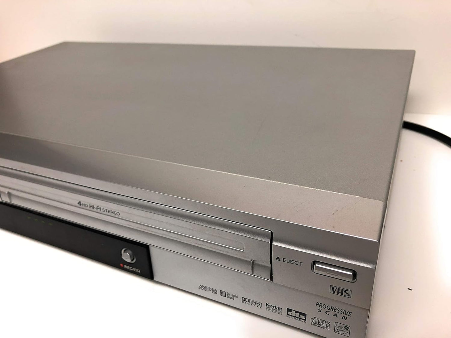 LG XBV443 Progressive Scan DVD/VCR Combo