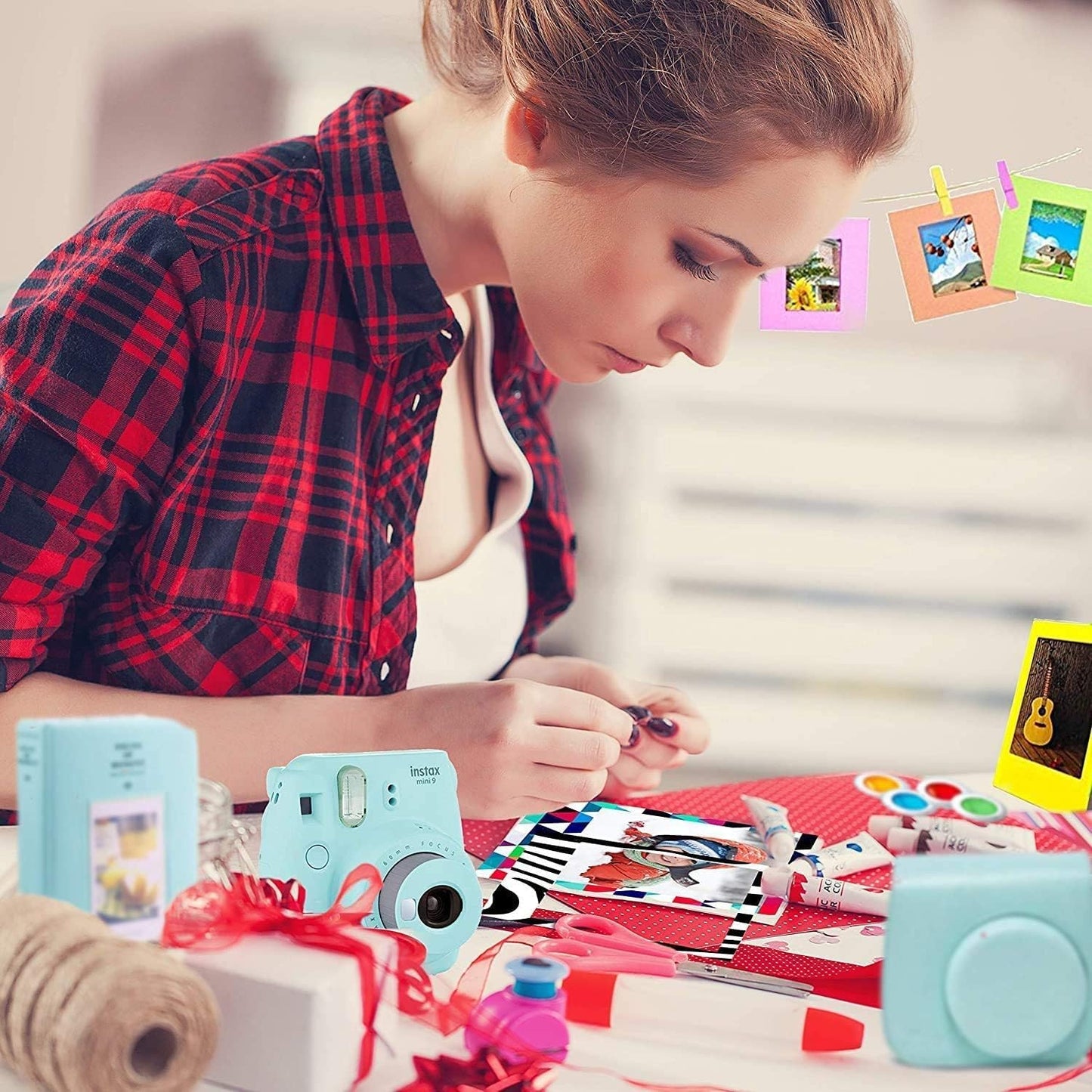 Fujifilm Instax Mini 12 Camera Bundle - Purple