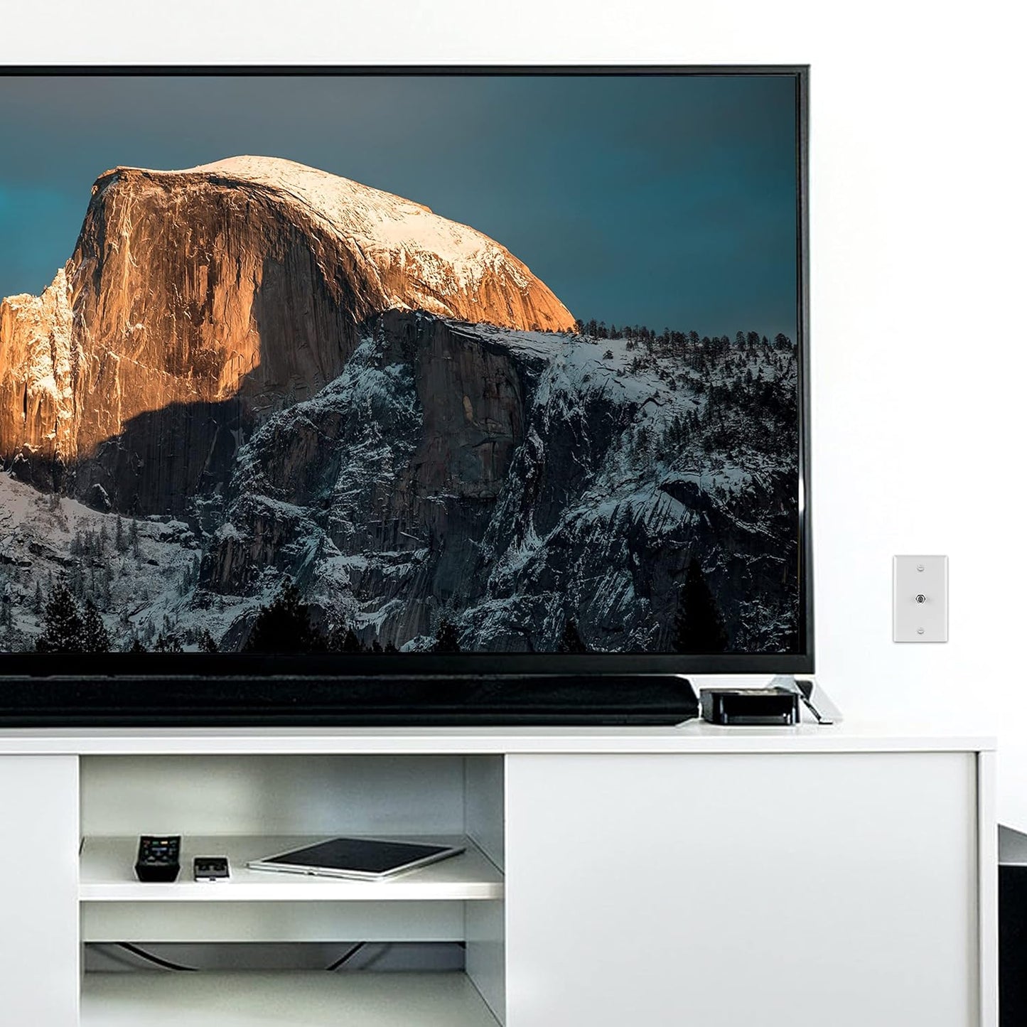 GE 40050 White Coax Cable Wall Plate 1-Port