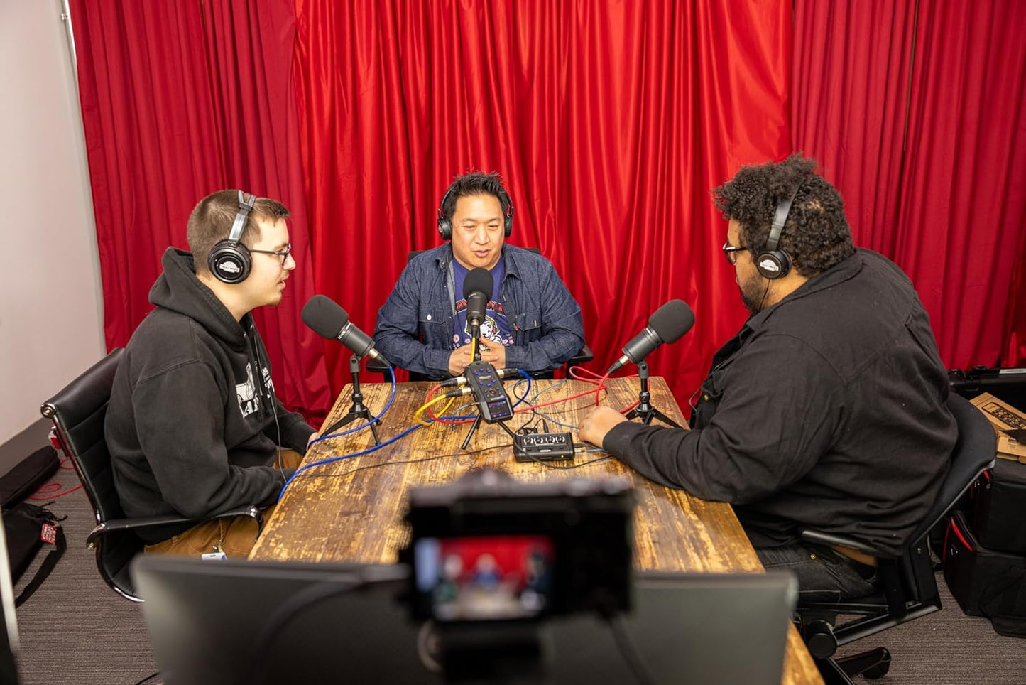 Zoom H6essential Handy Recorder Bundle XLR Cables