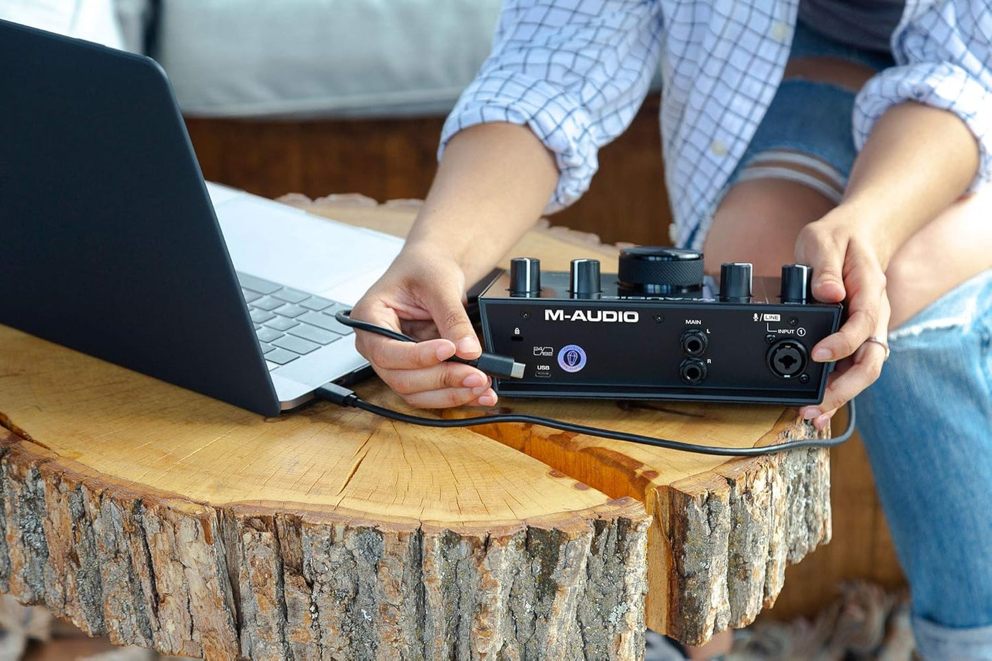 M-Audio AIR 192|4 Vocal Studio Pro USB-C Recording Package