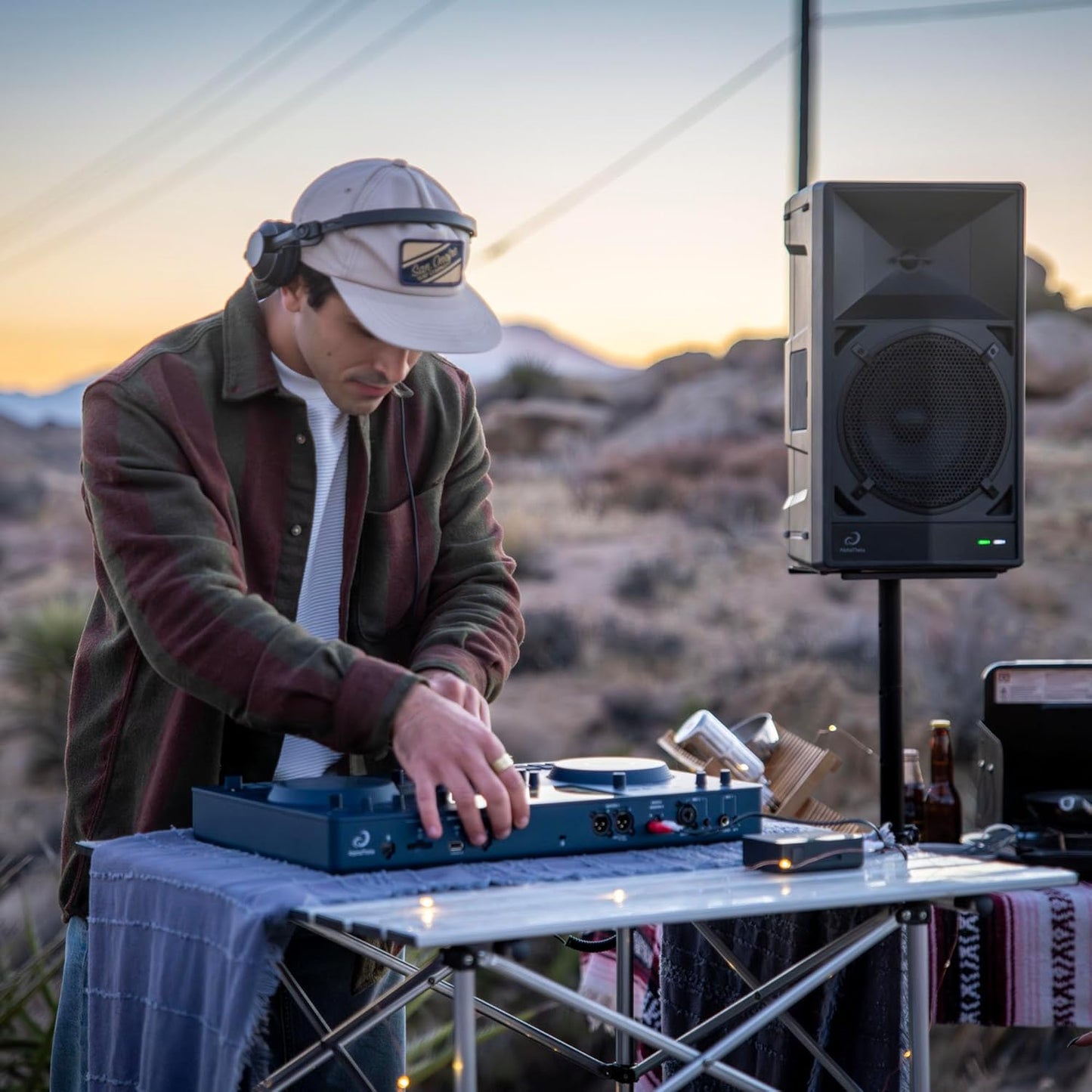 AlphaTheta OMNIS-DUO Portable Battery-Powered DJ Controller