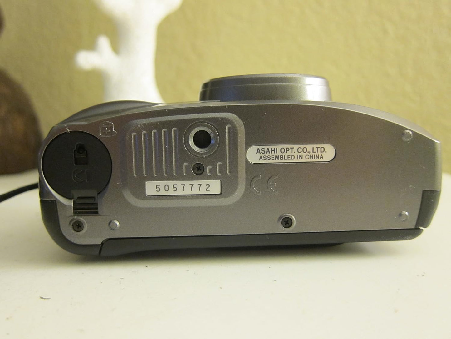 Pentax IQZOOM80QD EZY-80 35mm Film Camera