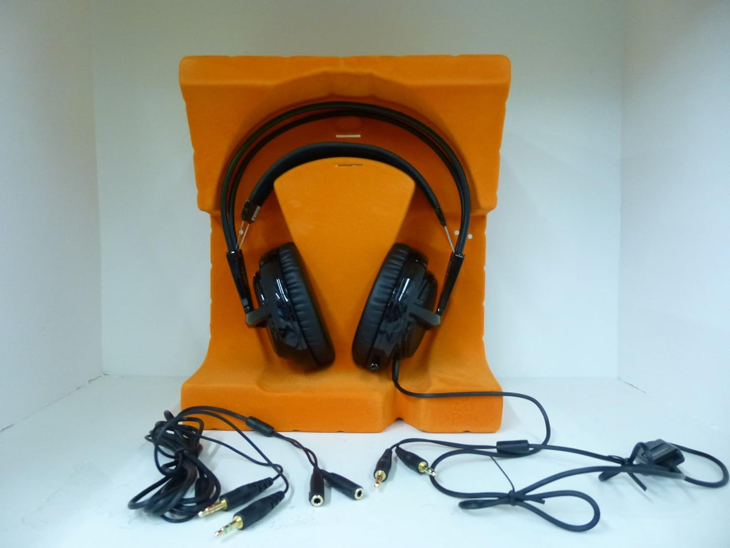 SteelSeries Siberia v2 Gaming Headset - Full-Size, Black, Comfortable