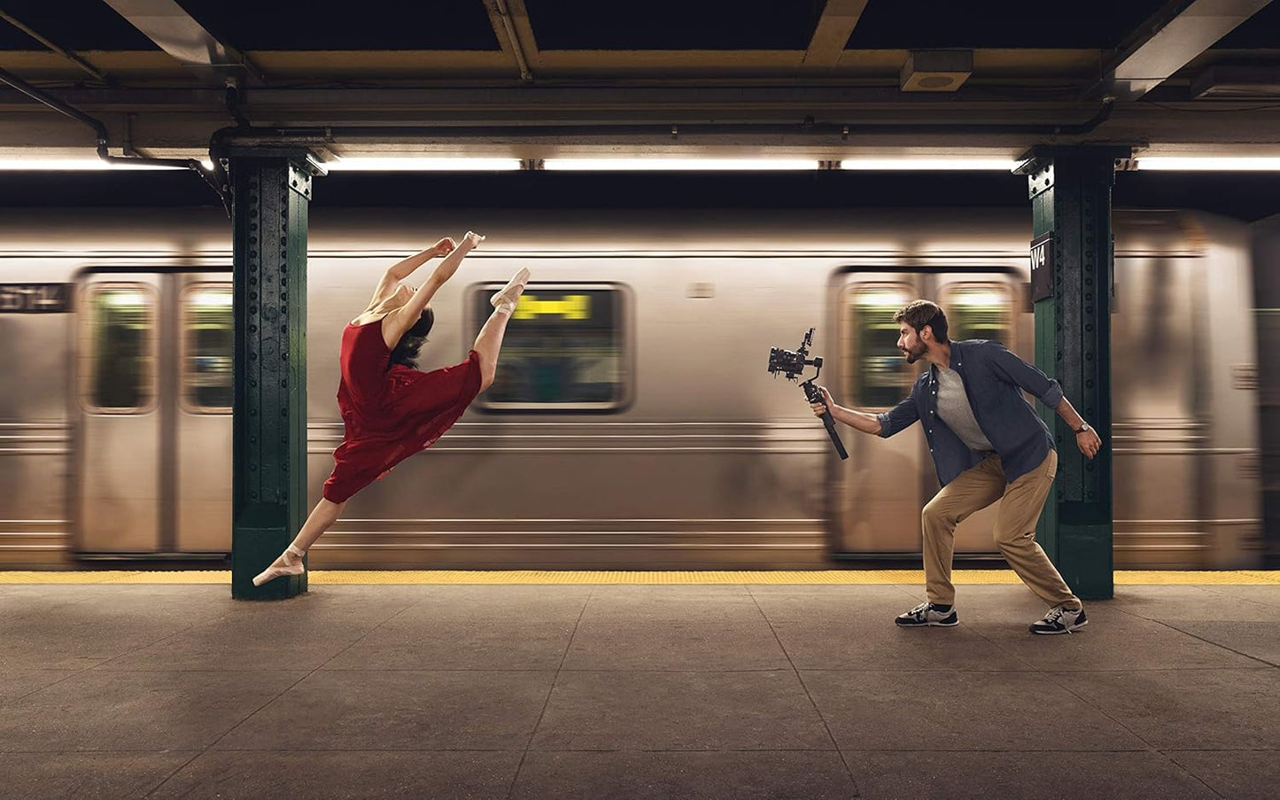 DJI CP.RN.00000040.01 Ronin-SC 3-Axis Gimbal Stabilizer