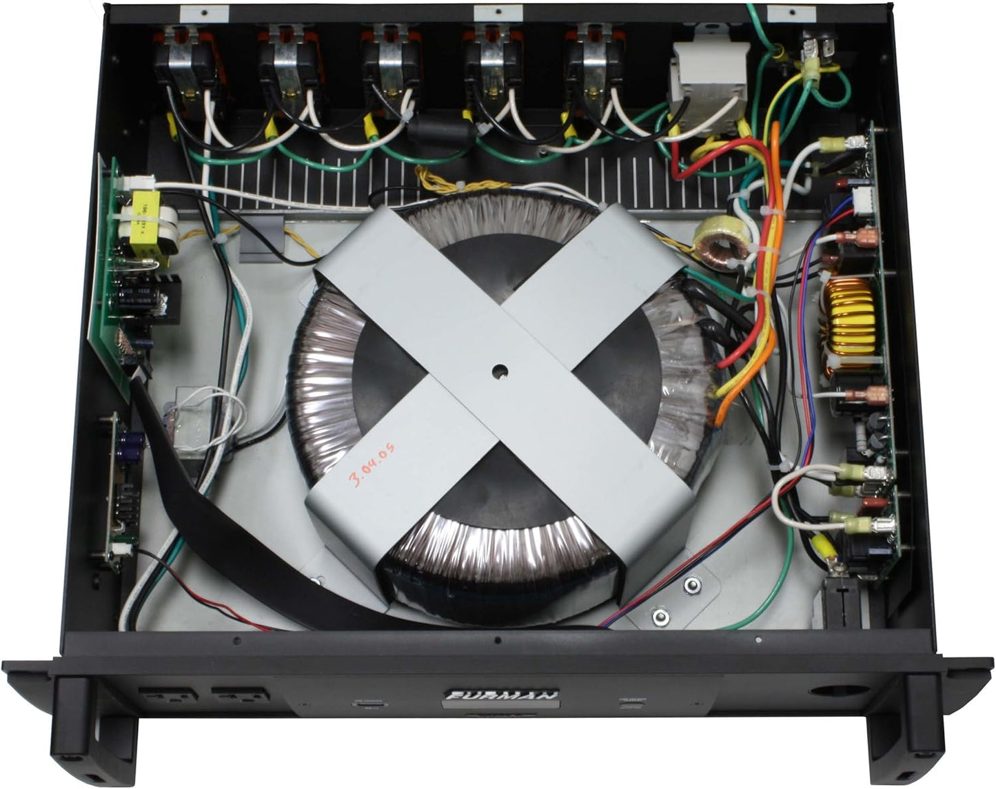 Furman P-2400 IT Power Conditioner Balanced Isolation