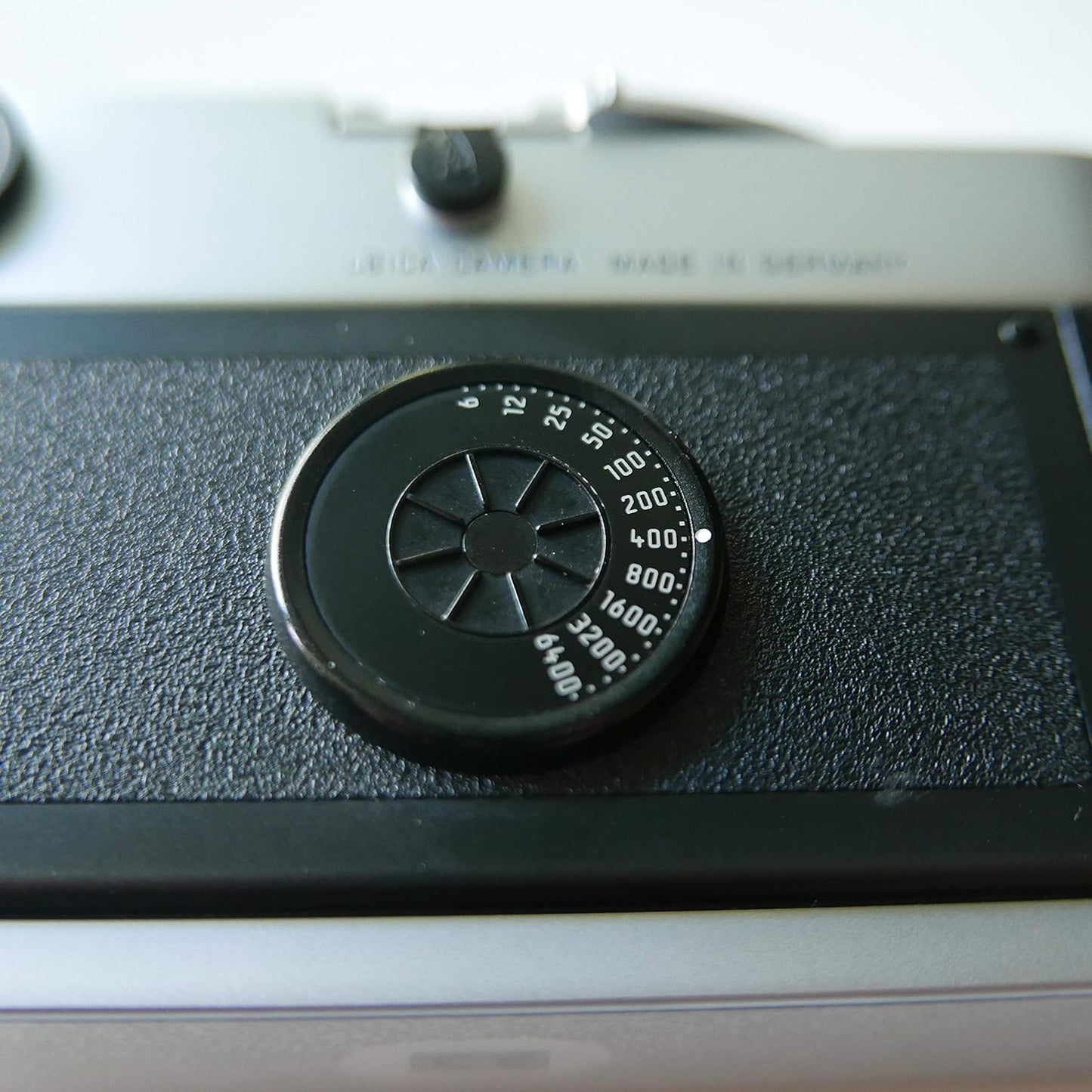 Leica 10301 MP 0.72 Silver 35mm Rangefinder Camera