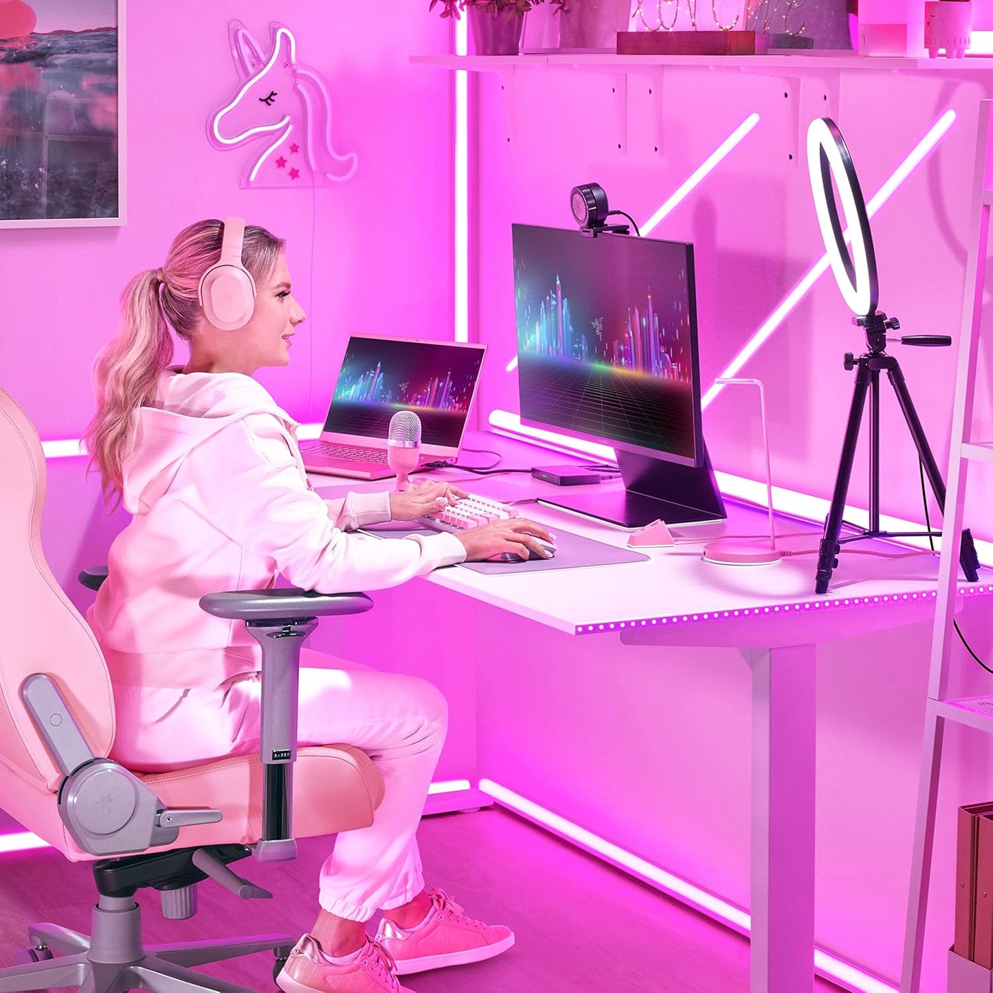 Razer RC21-01510200 Headphone Stand V2 Chroma Pink