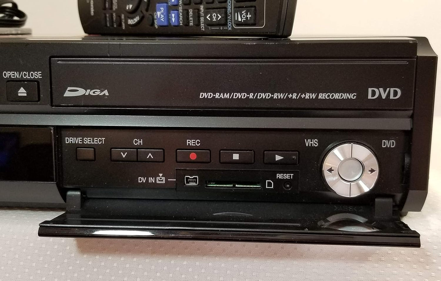 Panasonic DMR-EZ475VK DVD Recorder VHS Combo