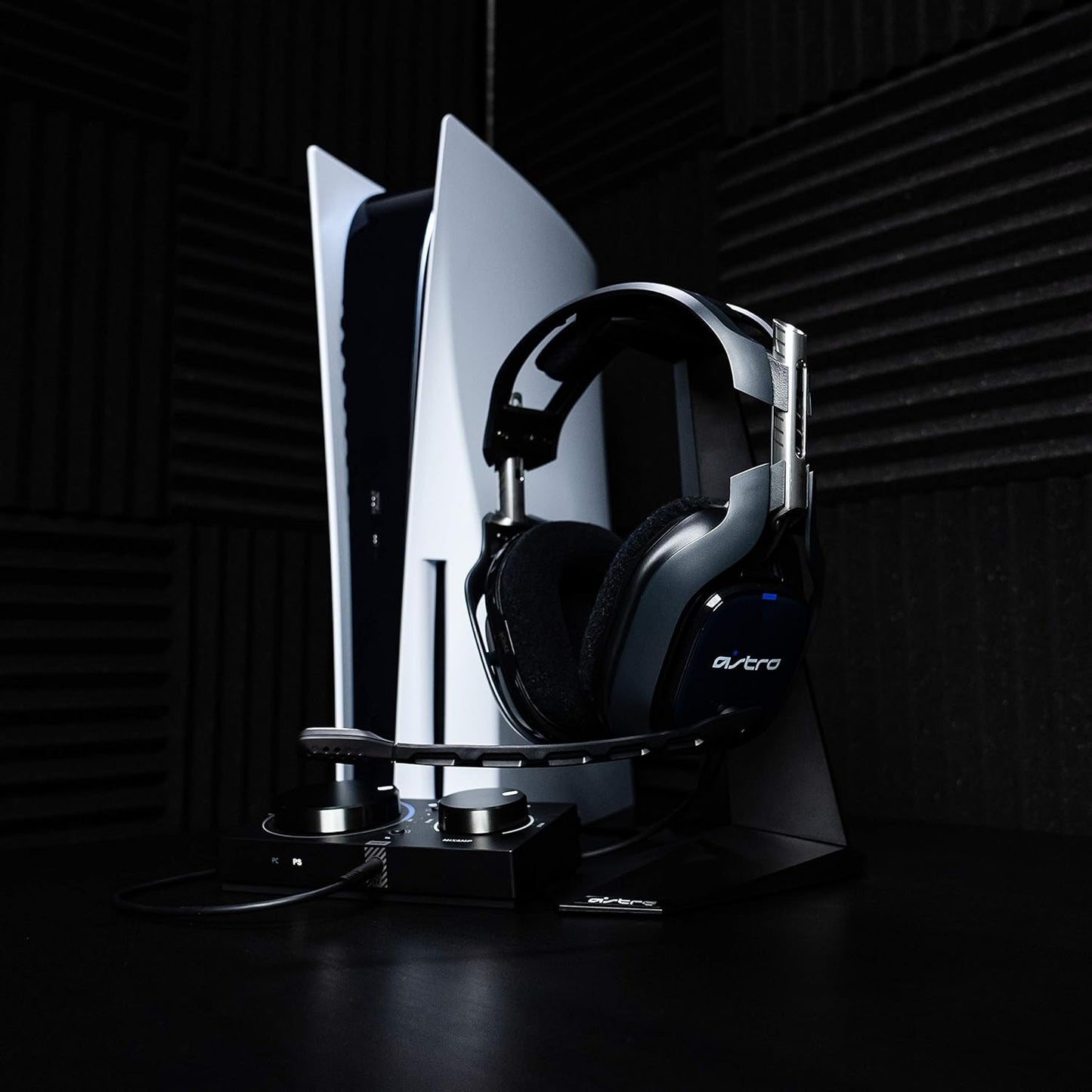 Logitech 939-001660 ASTRO A40 TR Headset + MixAmp Pro