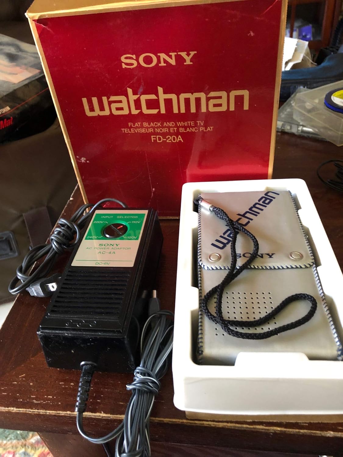 Sony Watchman FD-20A Portable B/W Television Vintage