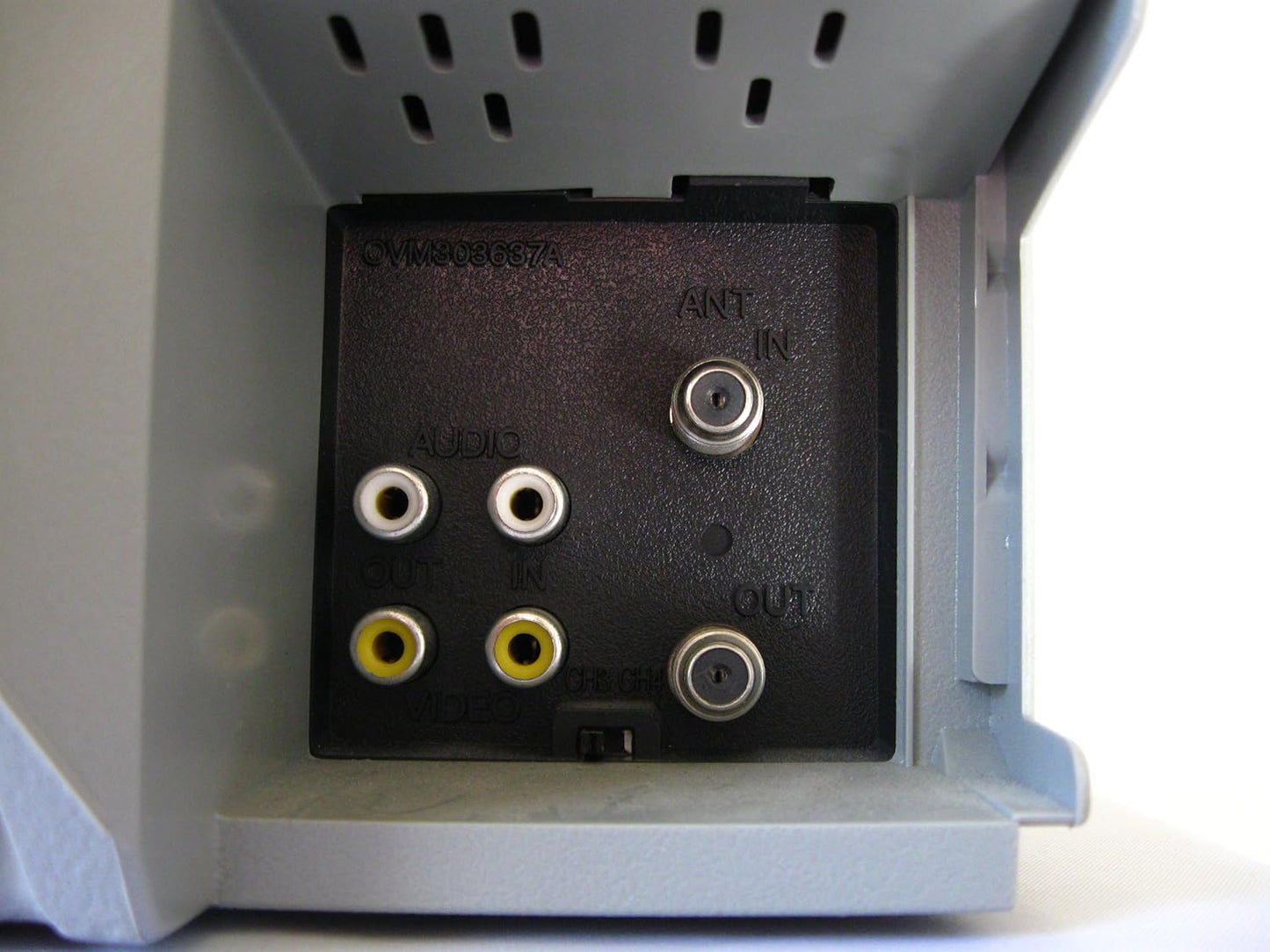 Philips MVR430 Magnavox 4-Head Video Cassette Recorder VCR