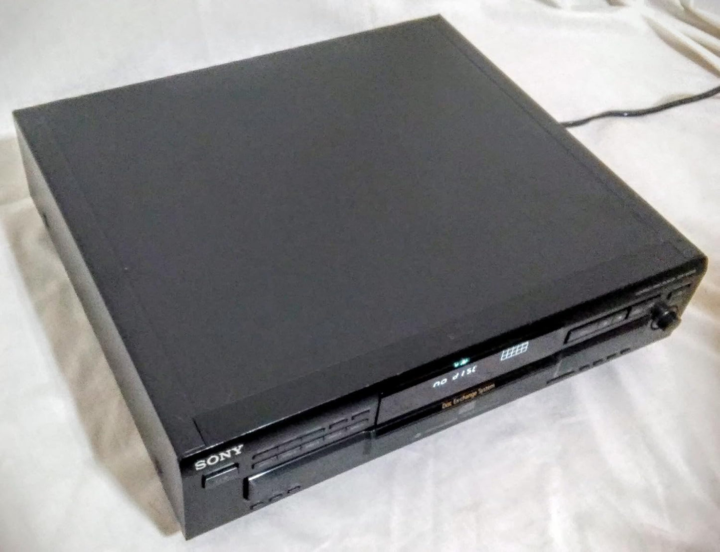 Sony CDP-CE235 5-Disc CD Carousel Changer Tested
