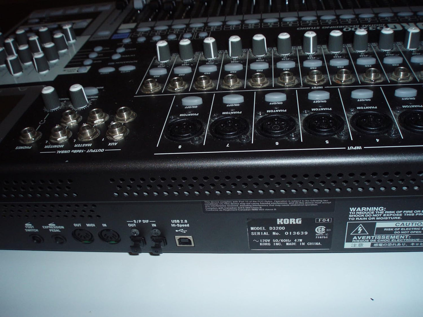 Korg D1600 Digital Recording Studio Console