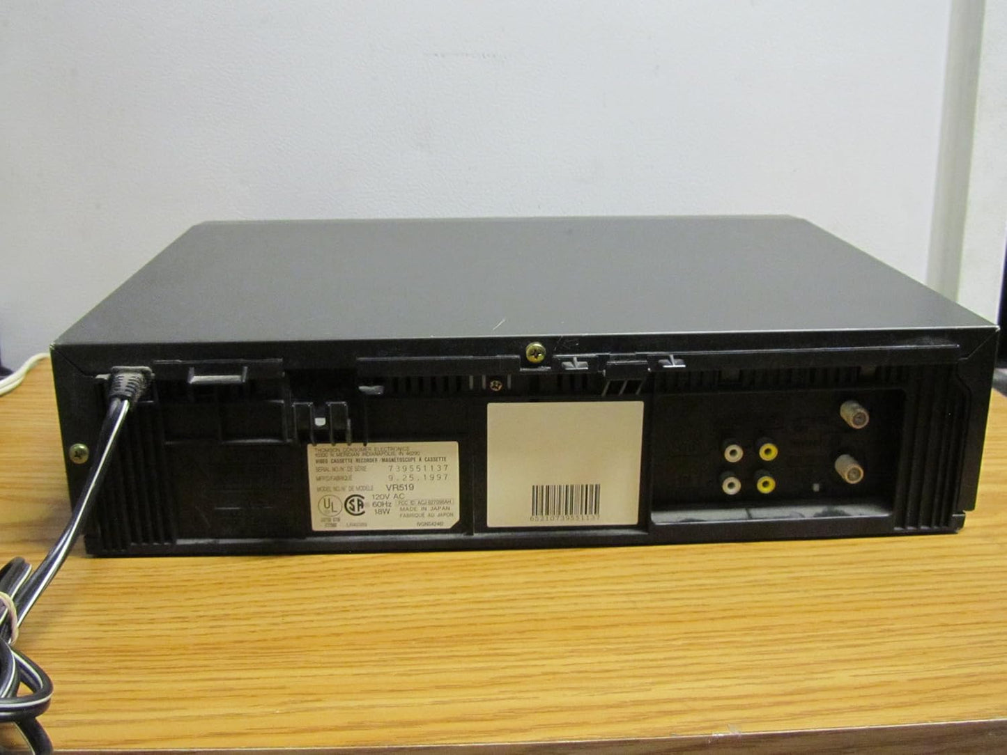 RCA VR519 4-Head VHS VCR - Double Azimuth System