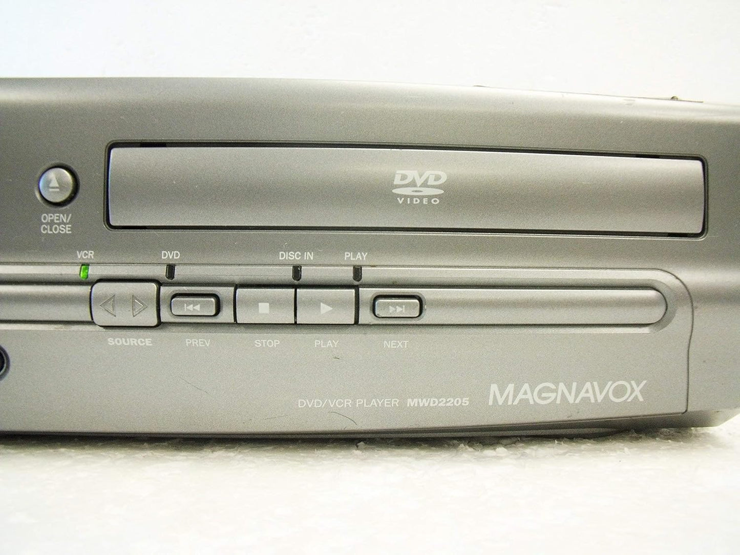 Magnavox MWD2205 Renewed DVD/VCR Combo Player