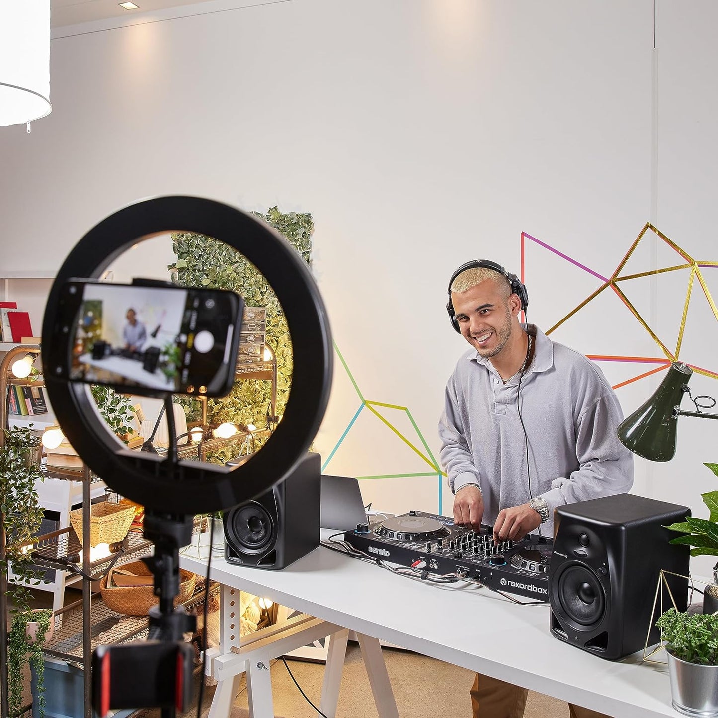 Pioneer DJ DM-50D 5-inch Active Studio Monitor